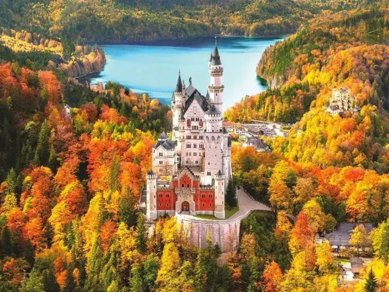 lau dai neuschwanstein toa lau dai co tich giua long nuoc duc