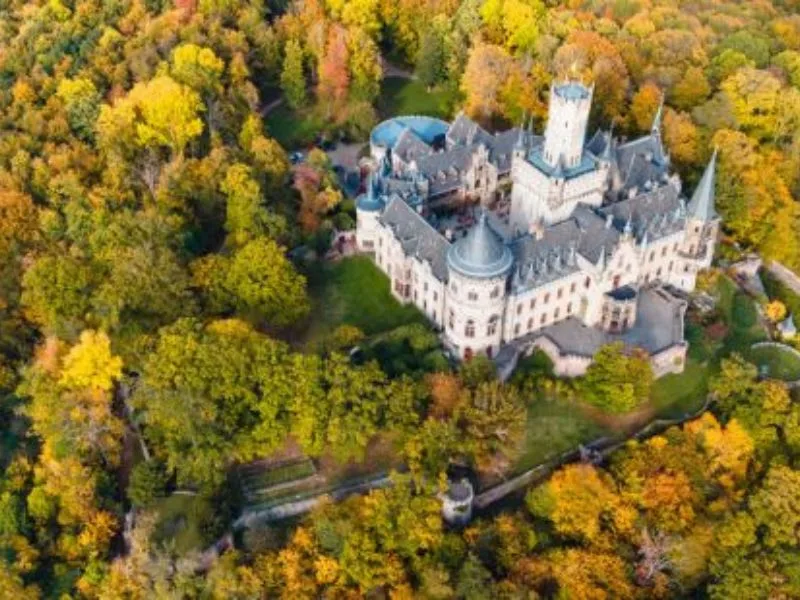 lau dai neuschwanstein toa lau dai co tich giua long nuoc duc